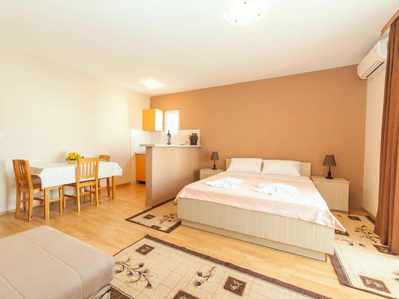 Hana Accommodation 스베티스테판 외부 사진